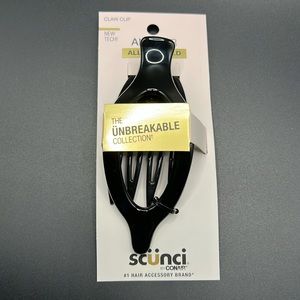 Claw Clip from Scünci from the unbreakable collection